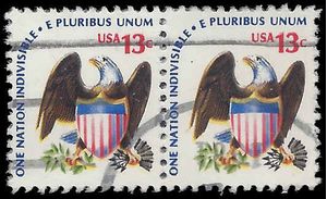 #1596 13c Americana Issue - Eagle and Shield 1975 Used Pair