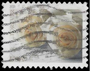 #4520 (44c Forever) Wedding Roses 2011 Used
